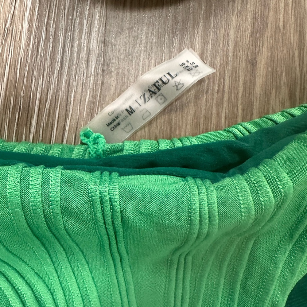 Bikini green medium NWOT - Picture 3 of 5